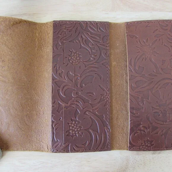 Portland Leather Goods PLG Rancher Wallet in Meadow - Picture 3 of 8